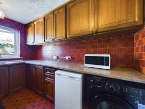 kitchen - click for photo gallery